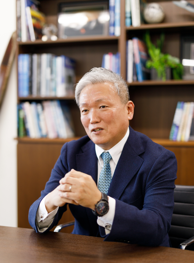 President & CEO Takayuki Sakamoto