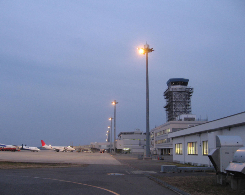 Niigata AirportApron Flood Light Improvement and Other Construction